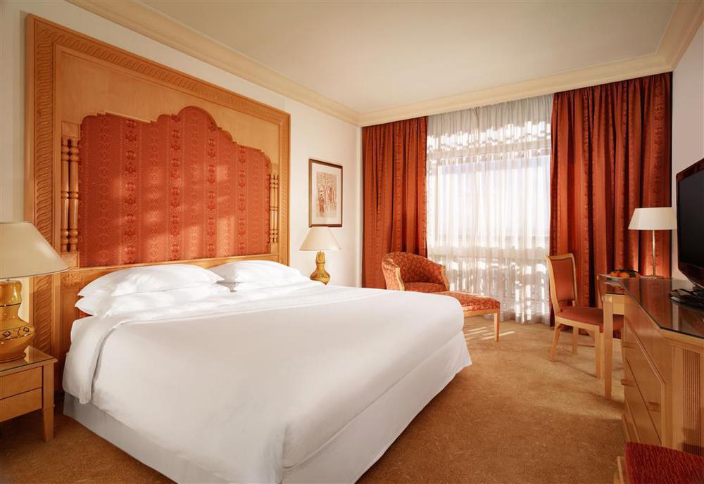 Sheraton Tunis Hotel Oda fotoğraf